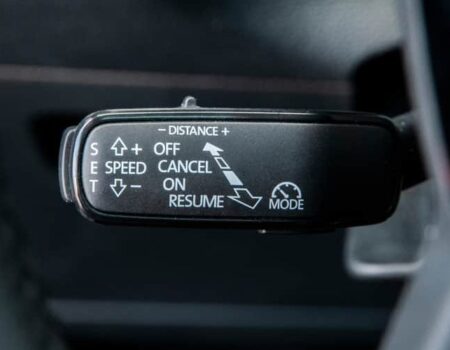 Dorábka tempomatu alebo adaptívneho tempomatu